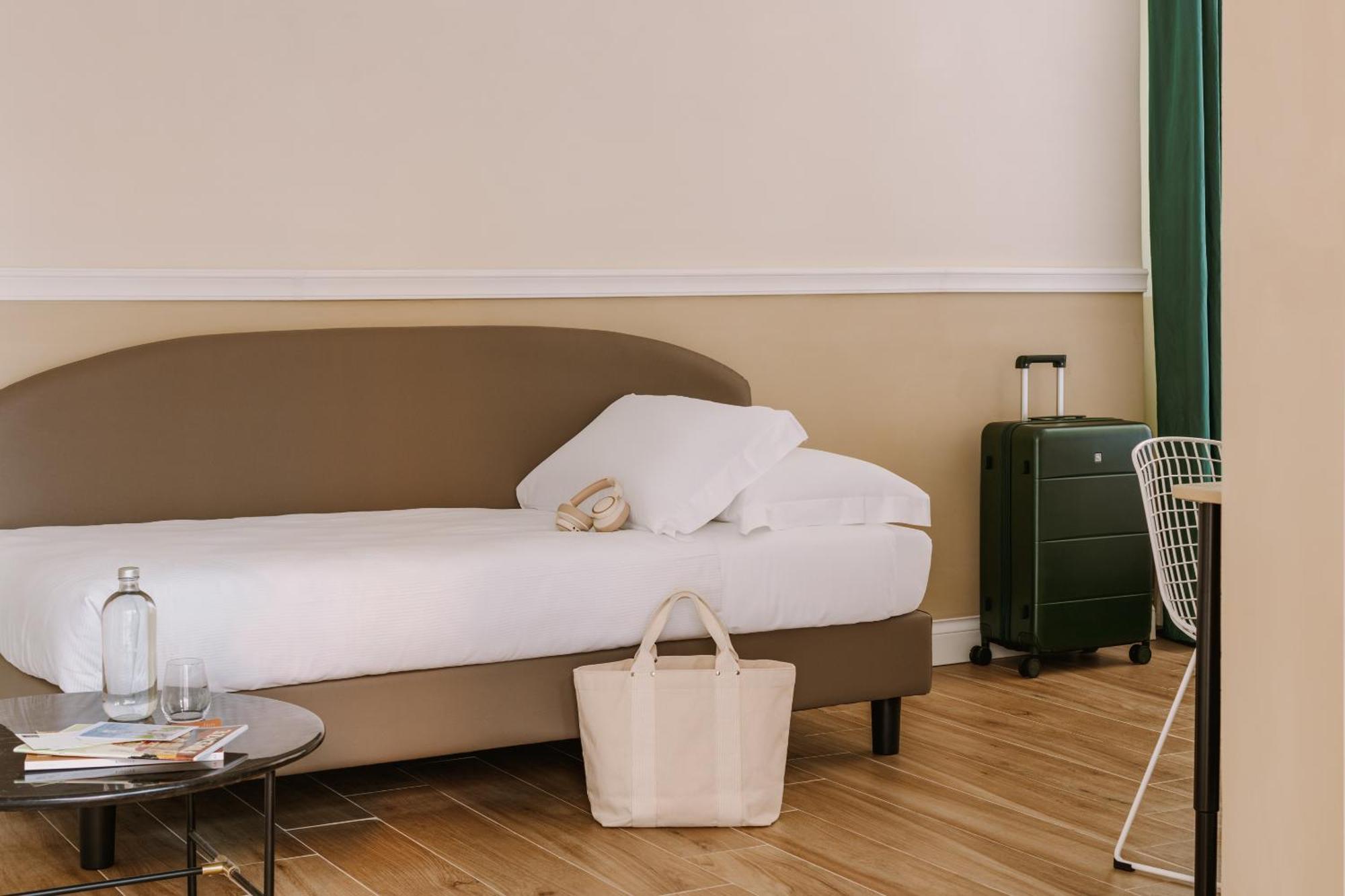 The Sonetto Powered By Sonder Hotell Florens Exteriör bild