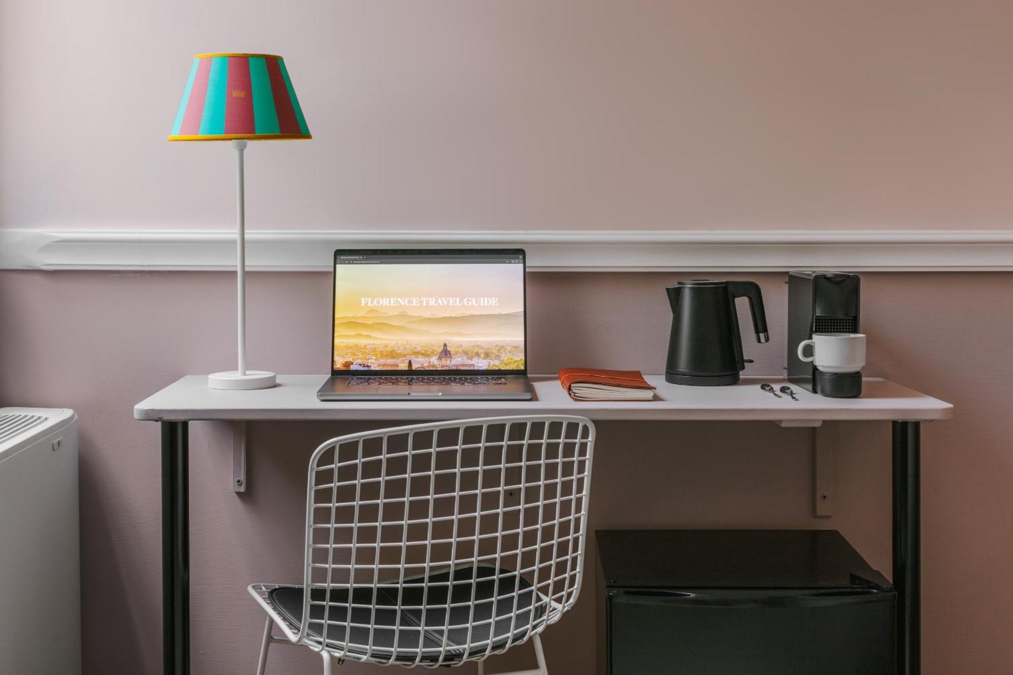 The Sonetto Powered By Sonder Hotell Florens Exteriör bild
