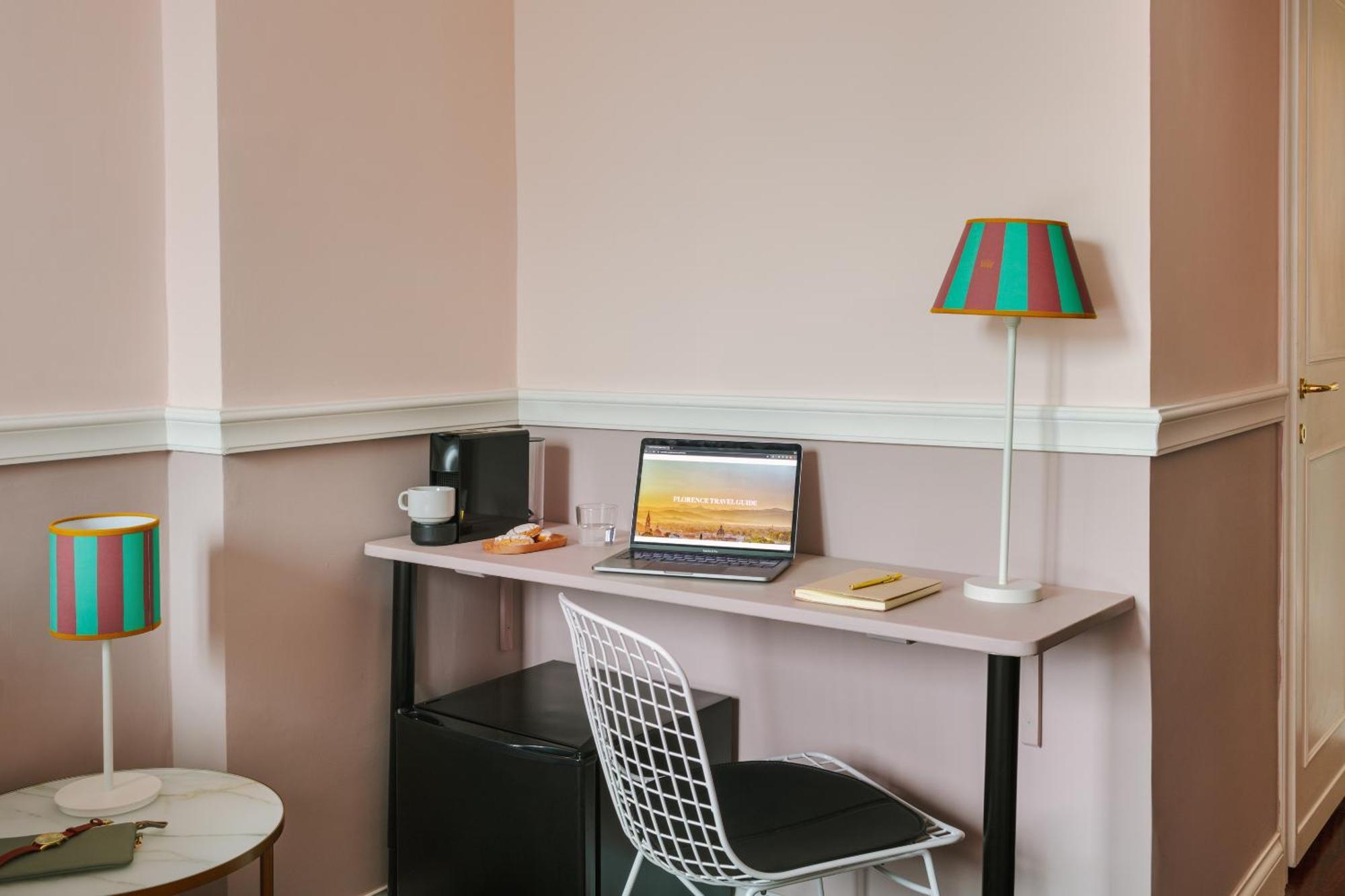 The Sonetto Powered By Sonder Hotell Florens Exteriör bild